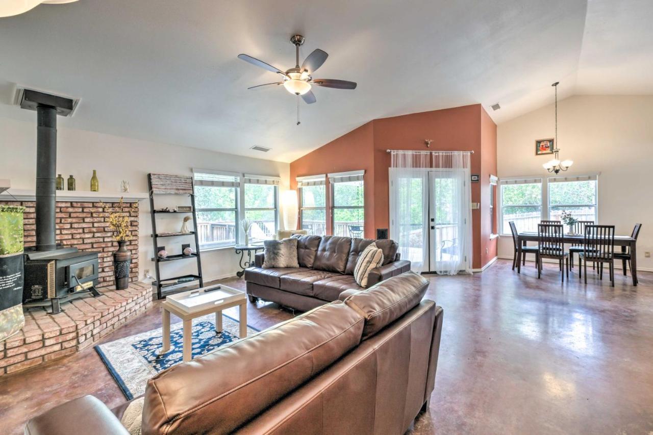 Charming Home Less Than 10 Mi To Sequoia Natl Park! スリー・リバーズ エクステリア 写真